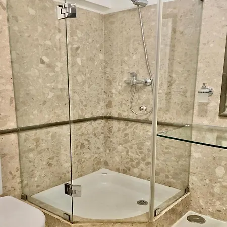 ヴィラ Cypress Vilamoura, 3bed With Terrace And Pool Access ヴィラモウラ