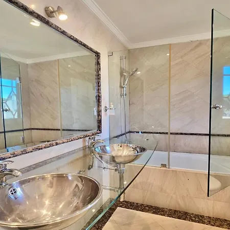 Cypress Vilamoura, 3bed With Terrace And Pool Access Villa *
